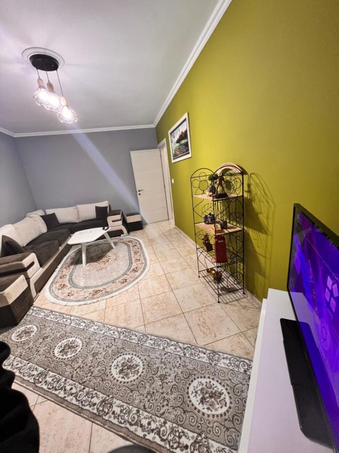 Апартаменты Downtown Retreat "Spiranca" Тирана Экстерьер фото