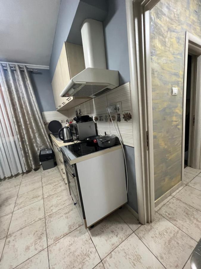 Апартаменты Downtown Retreat "Spiranca" Тирана Экстерьер фото