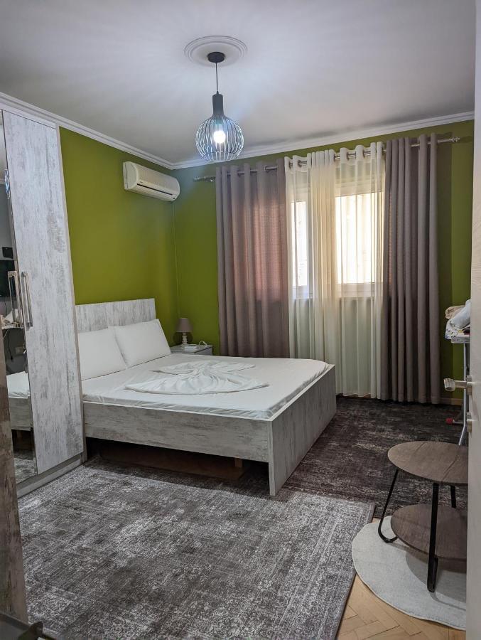 Апартаменты Downtown Retreat "Spiranca" Тирана Экстерьер фото